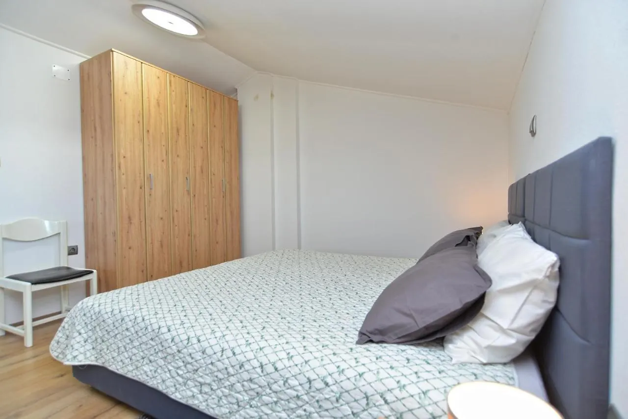 Apartment Majda 2223 Vodnjan